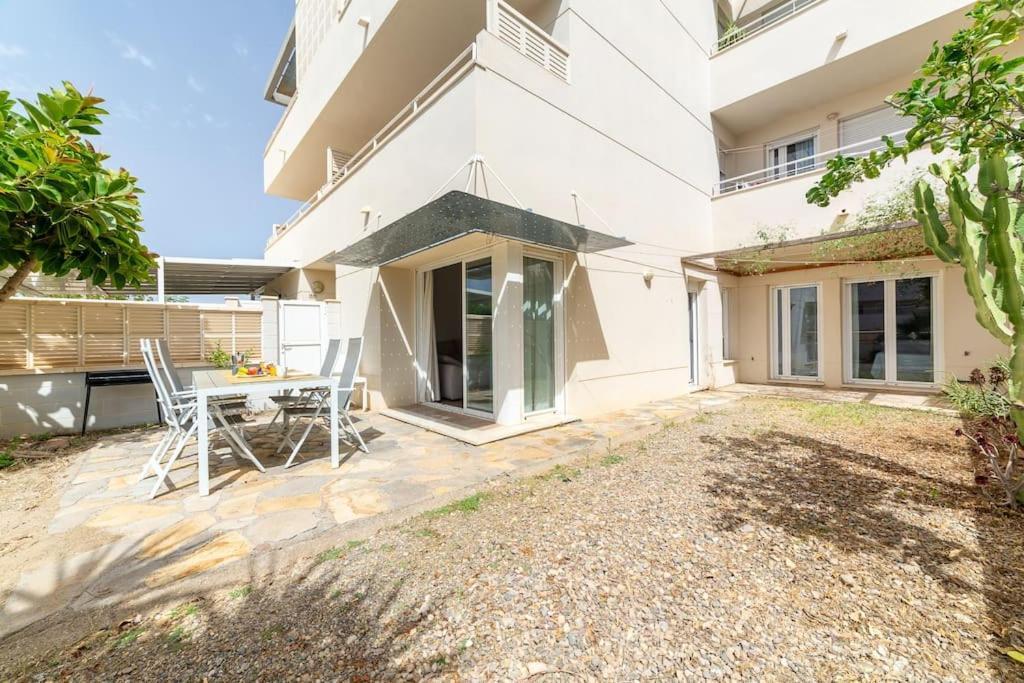 Trendy Homes Toyo Golf Apartamento *